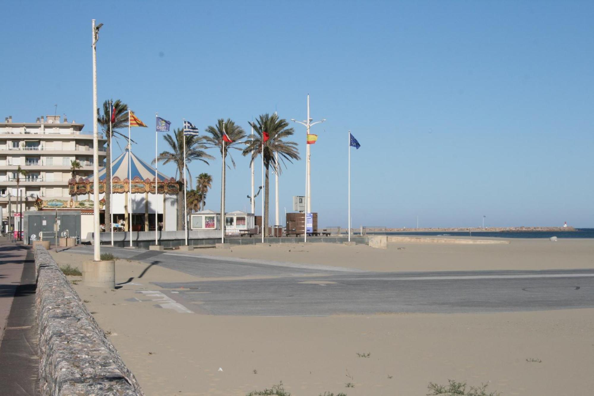 Charmant Studio 20 M De La Plage Canet-en-Roussillon Bagian luar foto