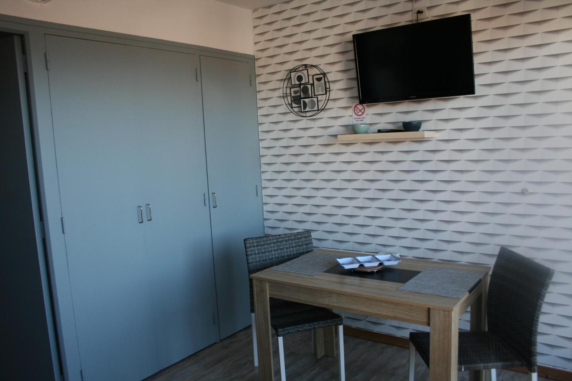 Charmant Studio 20 M De La Plage Canet-en-Roussillon Bagian luar foto